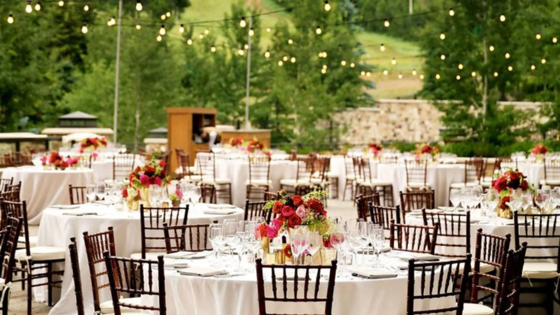 Outdoor Wedding Event Planning Tips